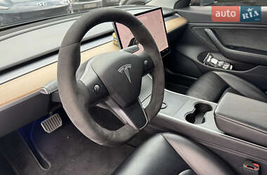 Седан Tesla Model 3 2019 в 