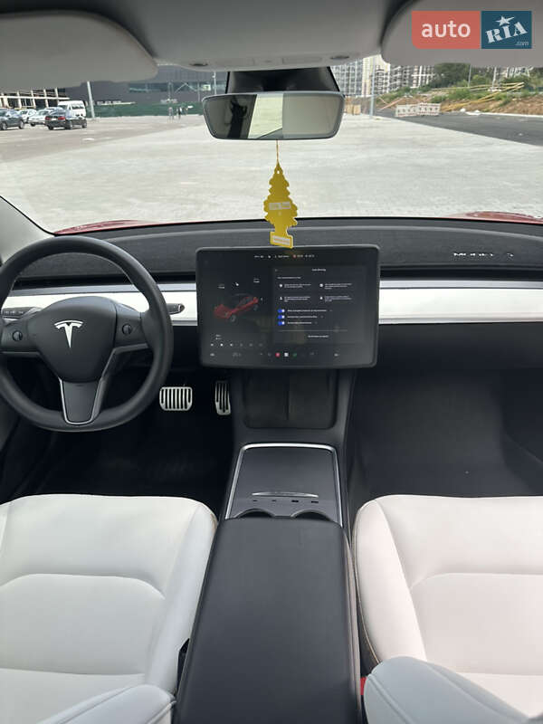 Седан Tesla Model 3 2021 в Ірпені