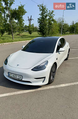 Седан Tesla Model 3 2022 в Краматорске