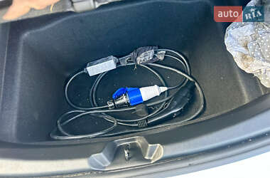 Седан Tesla Model 3 2019 в Сумах