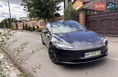 Седан Tesla Model 3 2024 в Житомире