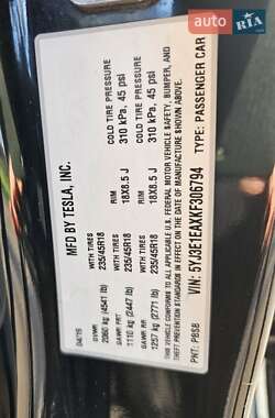 Седан Tesla Model 3 2019 в Житомире