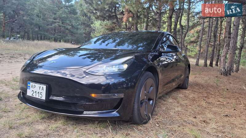 Седан Tesla Model 3 2023 в Запоріжжі