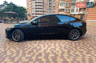 Седан Tesla Model 3 2020 в Одессе