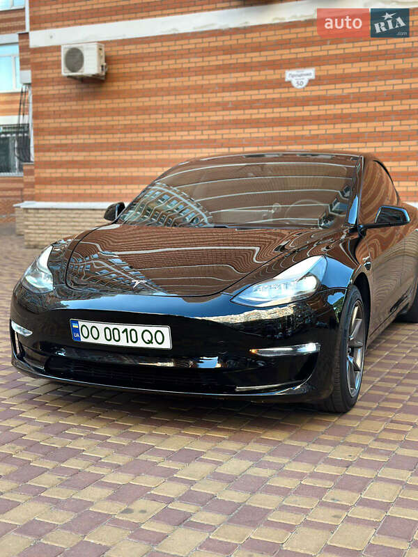 Седан Tesla Model 3 2020 в Одессе
