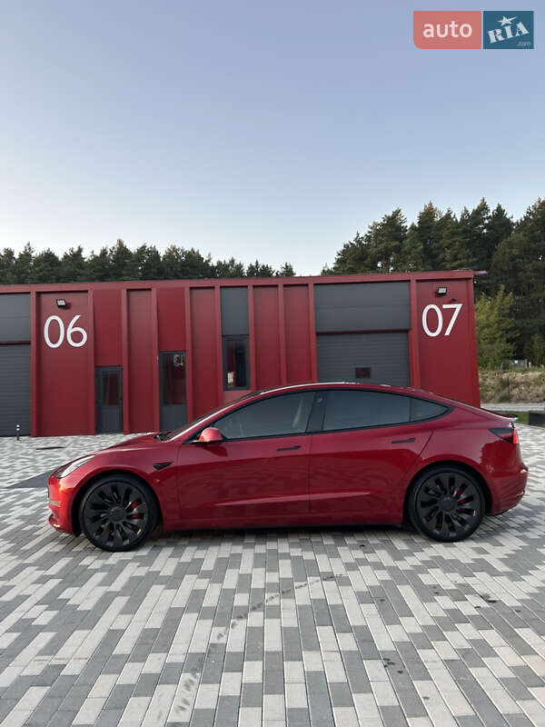 Седан Tesla Model 3 2020 в Львові