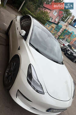 Седан Tesla Model 3 2021 в 