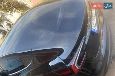 Седан Tesla Model 3 2024 в 