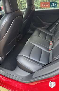 Седан Tesla Model 3 2018 в 