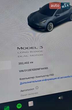 Седан Tesla Model 3 2022 в 
