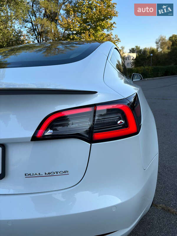 Седан Tesla Model 3 2019 в Запоріжжі фото 9 Седан Tesla Model 3 2019 в Запоріжжі
