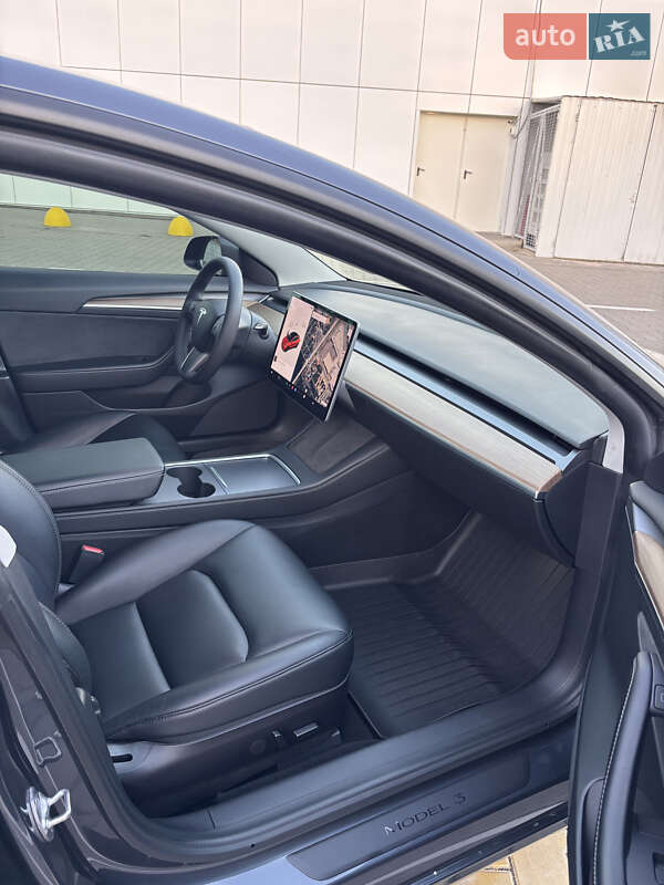 Седан Tesla Model 3 2021 в Києві