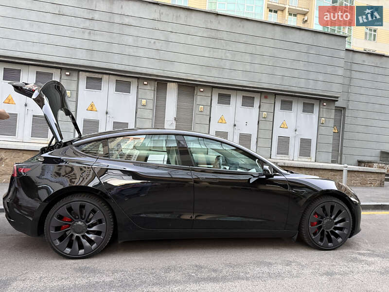 Седан Tesla Model 3 2022 в Києві фото 3 Седан Tesla Model 3 2022 в Києві