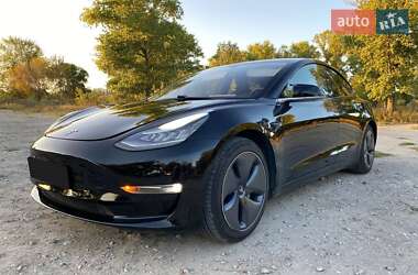 Седан Tesla Model 3 2018 в 