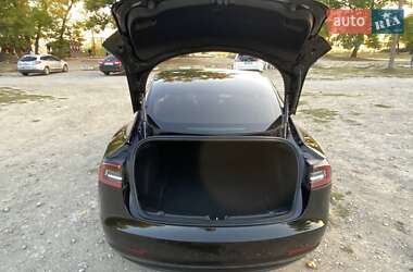 Седан Tesla Model 3 2018 в 