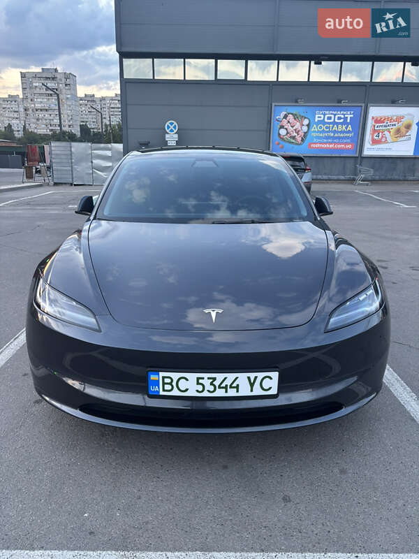 Седан Tesla Model 3 2024 в Харкові