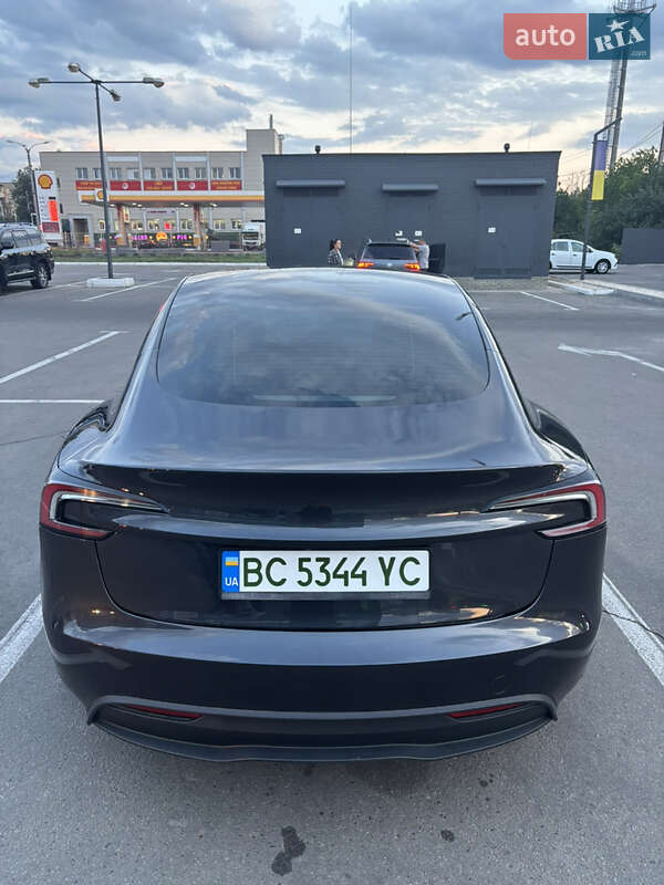 Седан Tesla Model 3 2024 в Харкові