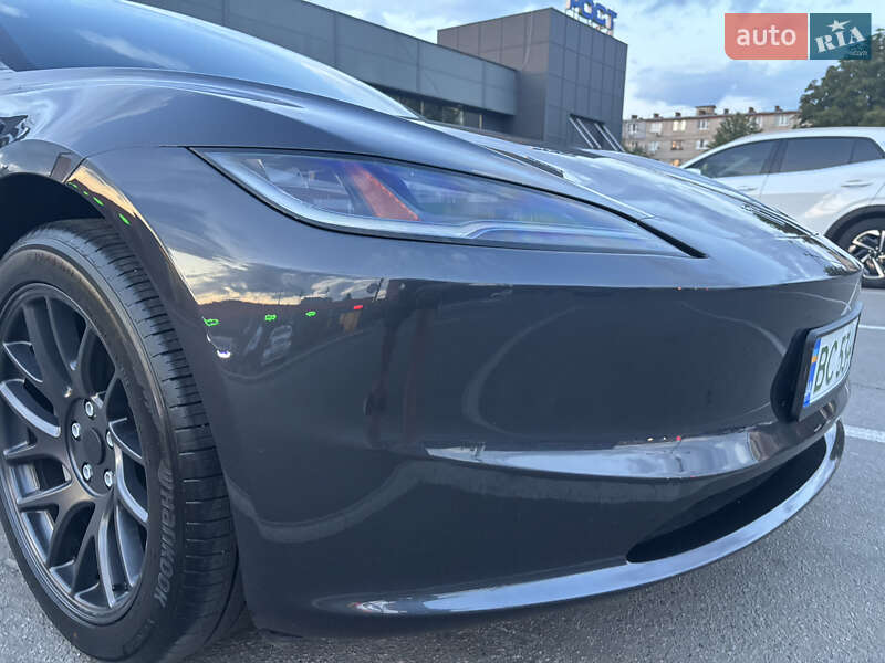 Седан Tesla Model 3 2024 в Харкові