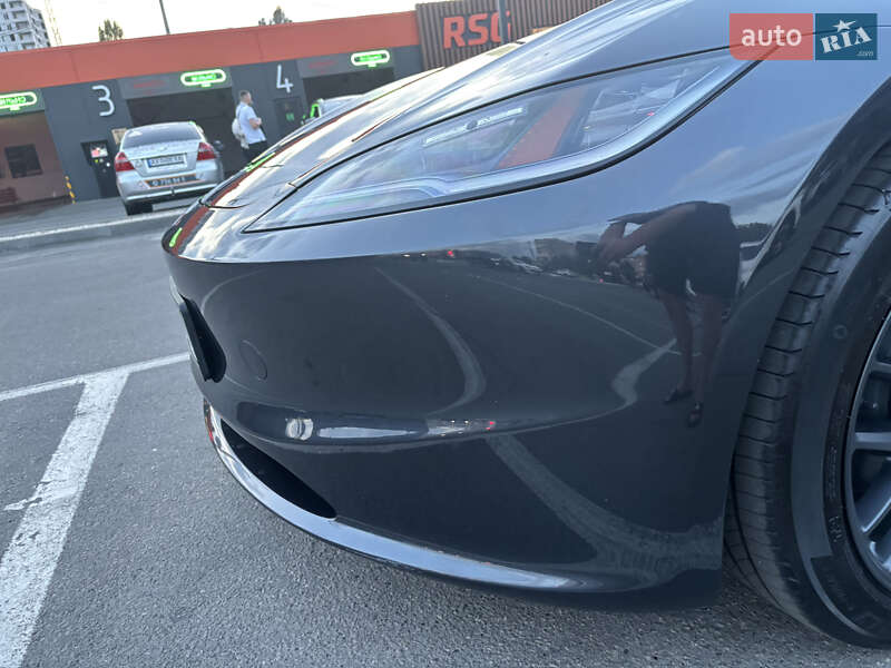 Седан Tesla Model 3 2024 в Харкові