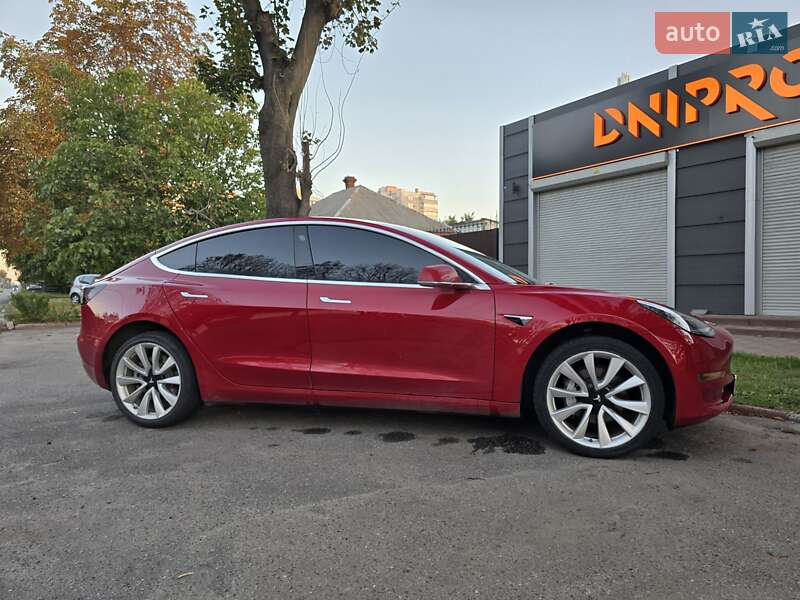Седан Tesla Model 3 2018 в Черкассах фото 2 Седан Tesla Model 3 2018 в Черкассах