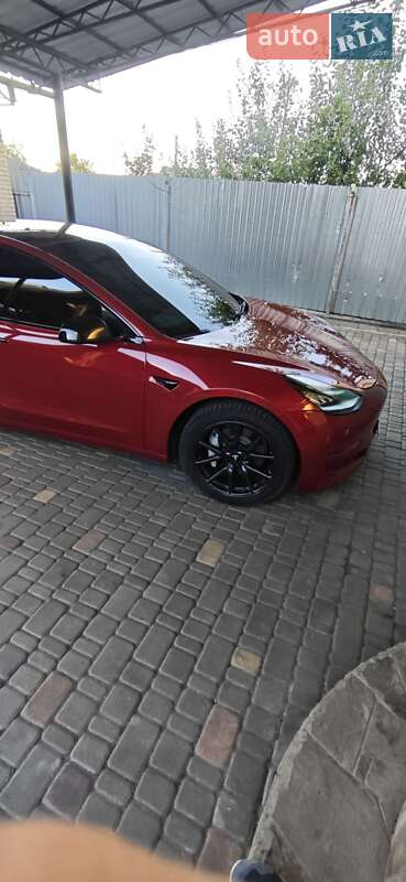 Седан Tesla Model 3 2018 в Вінниці