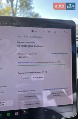 Седан Tesla Model 3 2020 в 