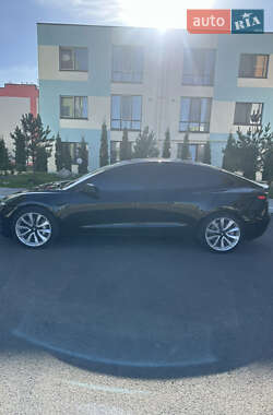 Седан Tesla Model 3 2018 в 