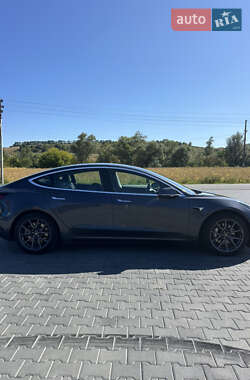 Седан Tesla Model 3 2019 в 