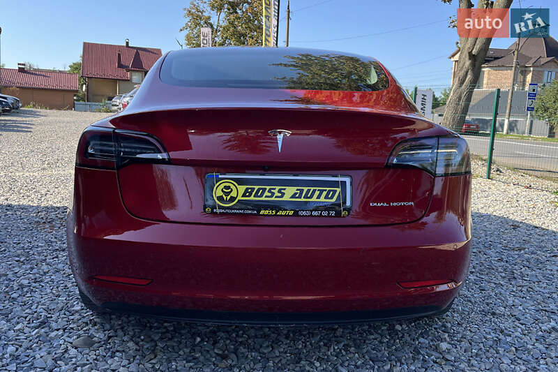 Седан Tesla Model 3 2019 в Коломиї