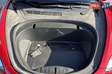 Седан Tesla Model 3 2019 в 