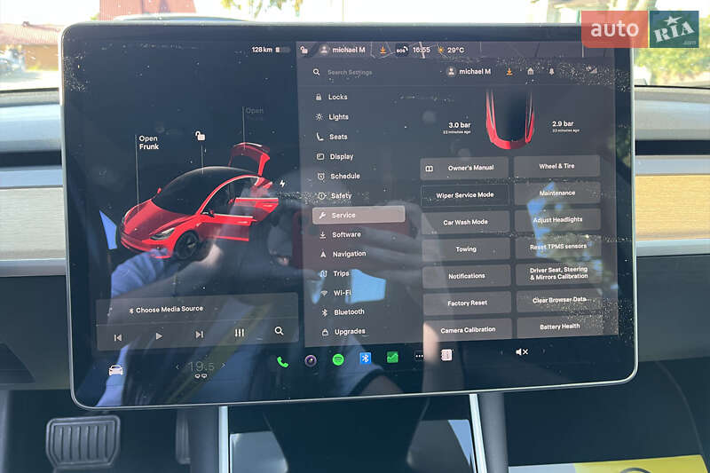 Седан Tesla Model 3 2019 в Коломиї