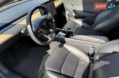 Седан Tesla Model 3 2019 в 