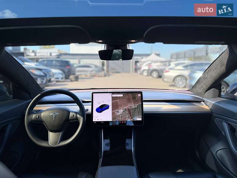 Седан Tesla Model 3 2021 в Одессе
