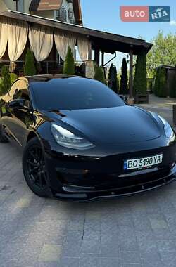 Седан Tesla Model 3 2019 в Тернополе