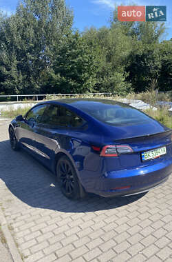 Седан Tesla Model 3 2018 в Ровно