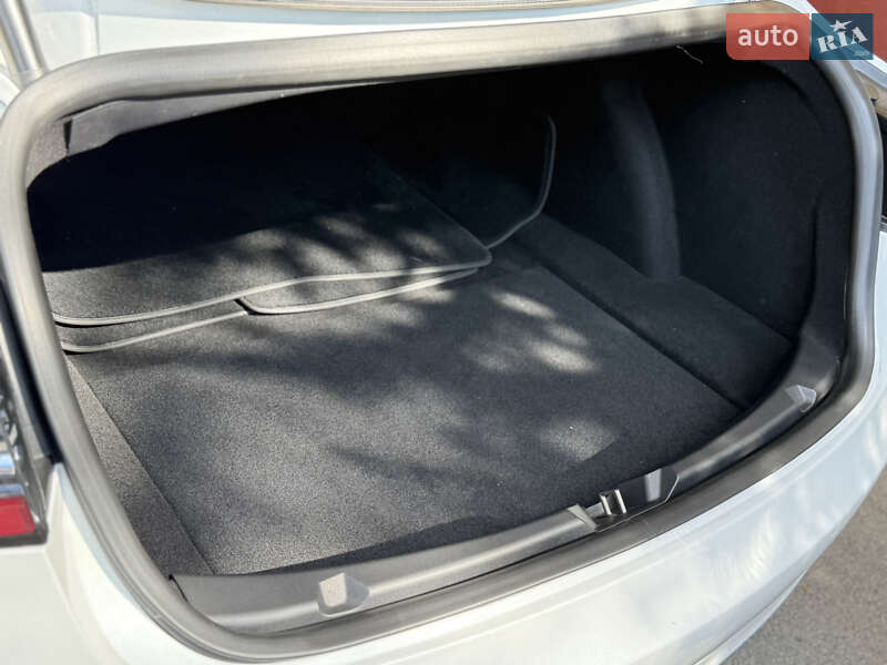 Седан Tesla Model 3 2017 в Харкові фото 32 Седан Tesla Model 3 2017 в Харкові