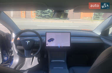 Седан Tesla Model 3 2020 в Киеве