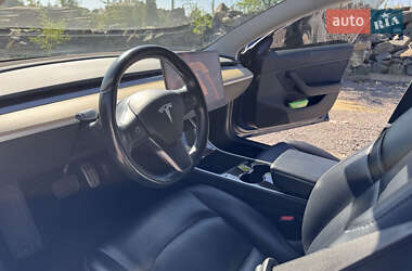 Седан Tesla Model 3 2018 в 