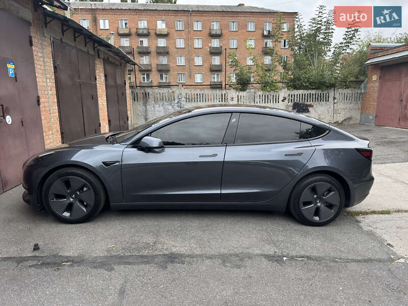 Tesla Model 3 2023