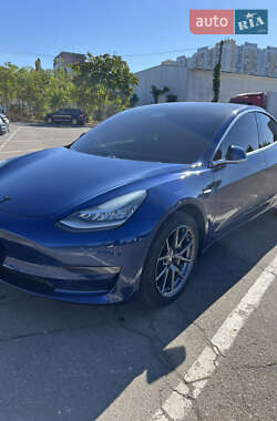 Седан Tesla Model 3 2018 в 