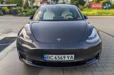 Седан Tesla Model 3 2019 в Трускавце