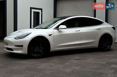 Седан Tesla Model 3 2020 в Белой Церкви