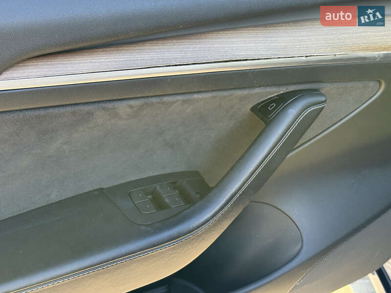 Седан Tesla Model 3 2022 в Львове фото 16 Седан Tesla Model 3 2022 в Львове