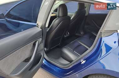 Седан Tesla Model 3 2018 в Киеве