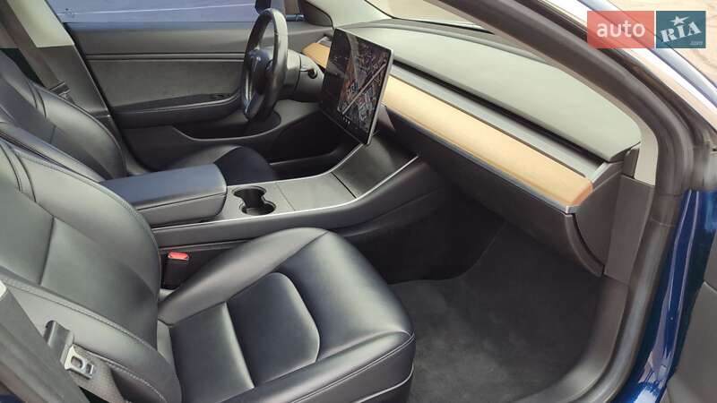 Седан Tesla Model 3 2018 в Києві фото 19 Седан Tesla Model 3 2018 в Києві
