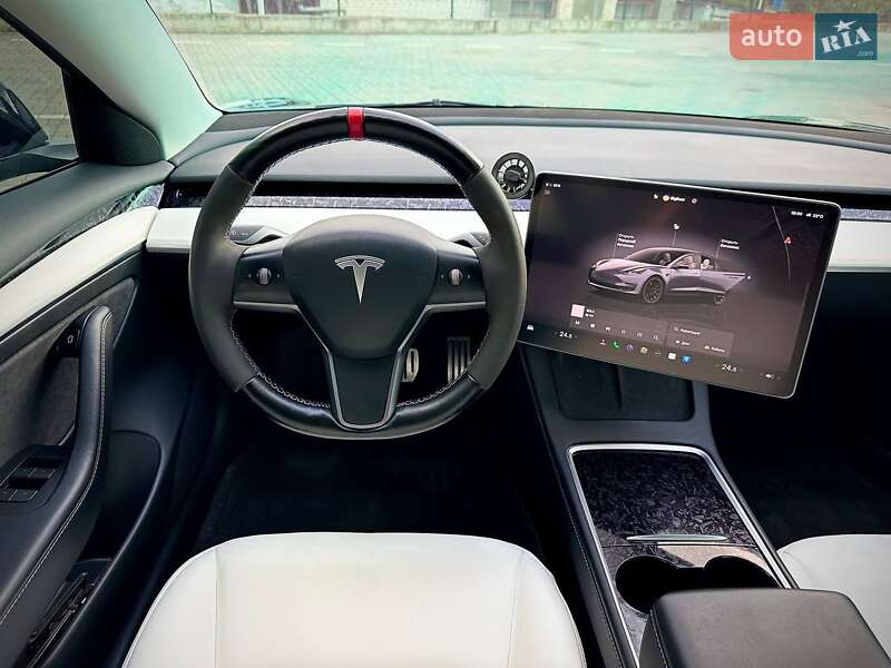 Седан Tesla Model 3 2023 в Запоріжжі