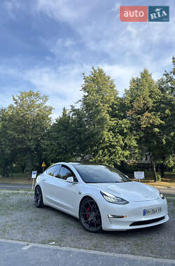 Седан Tesla Model 3 2019 в 