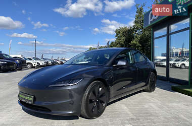 Седан Tesla Model 3 2024 в Киеве