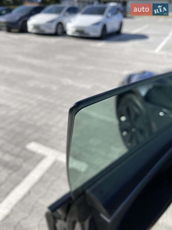 Седан Tesla Model 3 2024 в Киеве
