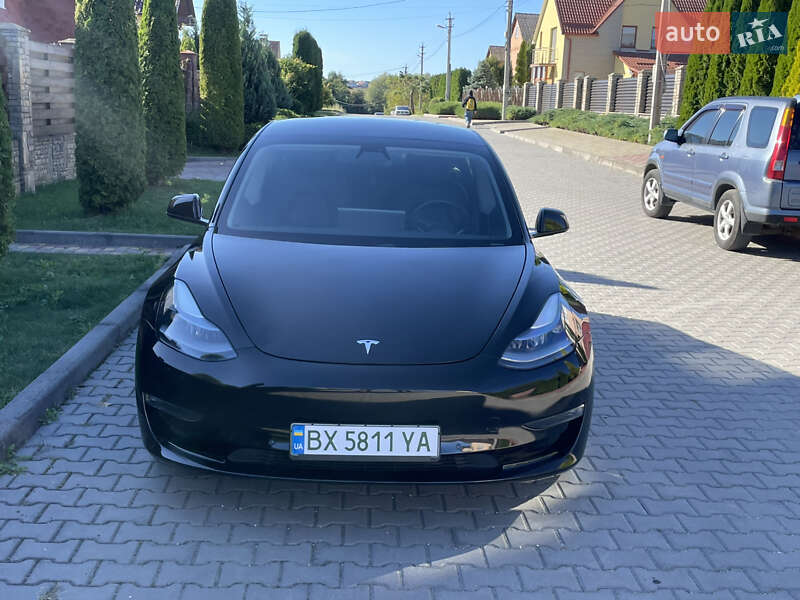 Седан Tesla Model 3 2021 в Хмельницькому